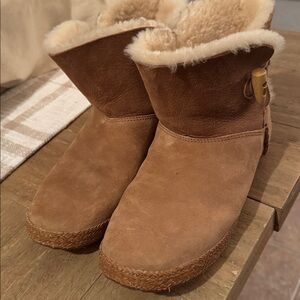 UGG Tan Shearling Winter Boots